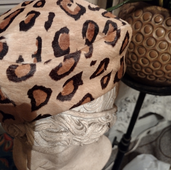 ERIC JAVITS FUR BERET LEOPARD PRINT. - Picture 3 of 10